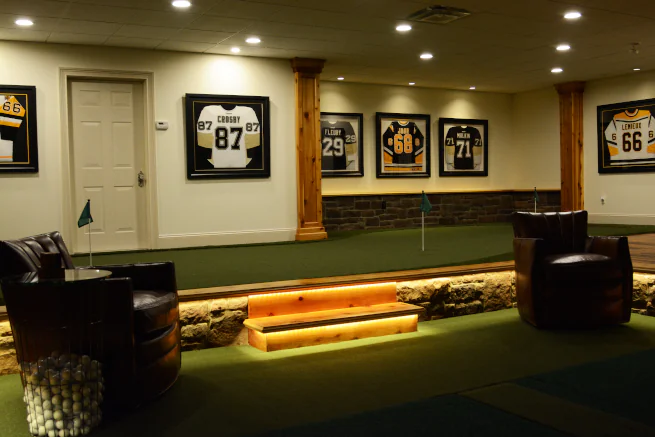 Huntsville Indoor Putting Green